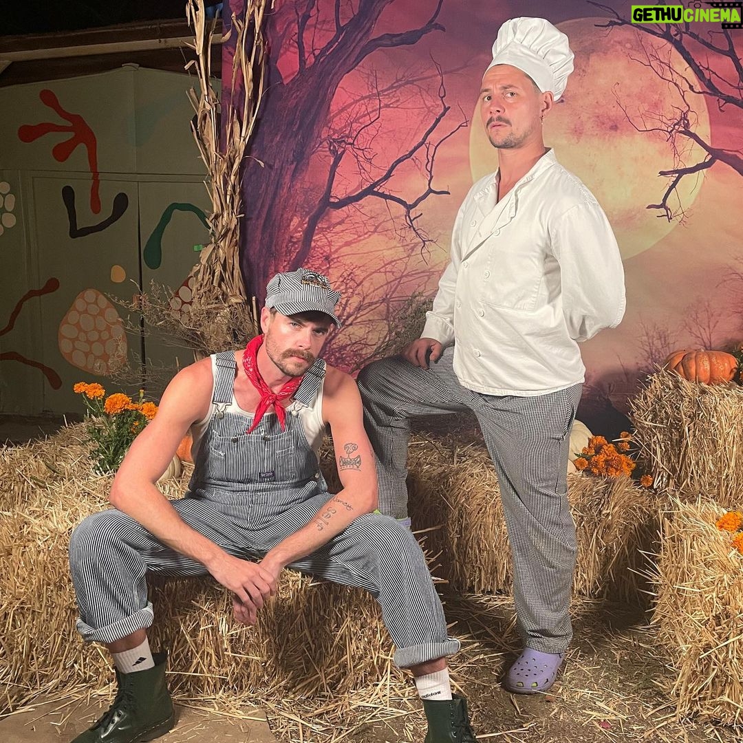 Augustus Prew Instagram - Happy Halloween to all you spoooooooky people from the gates of HELL!!!!!!!!!!!!! (And thanks to all the fierce animals and scary ghouls who made our party this year the rager to end all ragers- we did it yβallπ)ππ₯π»ππ§ββοΈ Gates of Hell