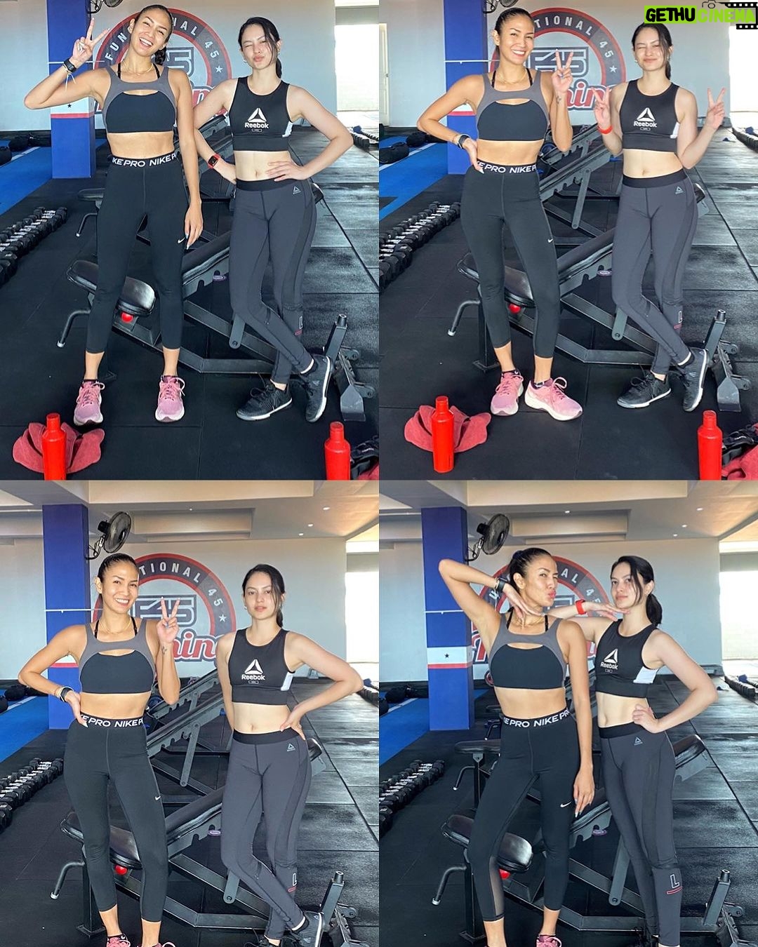 Aulia Sarah Instagram - ARA & KUMALA in REAL LIFE โค๏ธ๐๐๐๐๐งก๐ฉท๐ค full of love, joy, and laughs. really love her soul and energy ๐ปโจ yuk lihat langsung perbedaan antara CLARA+AULIA & ARA+KUMALA di @pertaruhantheseries @vidiooriginals @screenplayfilms_id ๐ฅณโจ