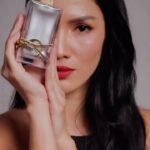 Aulia Sarah Instagram - Daily dose of glam just got a serious upgrade with Libre L’absolu Platine perfume ✨ Changing my scent game and living my best fragrant life. @ysIbeauty #ysIbeautyid #yslbeauty #iamlibre