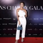 Aulia Sarah Instagram - Bazaar Icons Charity Gala 2023 🌼🤍✨ thank you for having me @bazaarindonesia #BazaarIndonesiaICONSCharityGala #BazaarIconsParty wearing @renzilazuardi make up @dinar.situmorang hairdo @ade_ragil_hairdo photo @abdullah_fariz @ramaloren