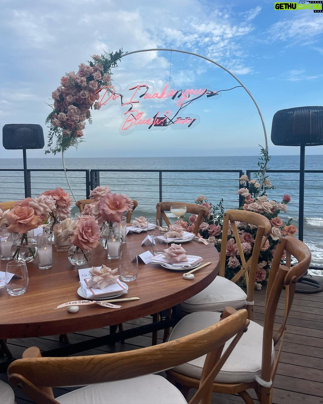 Ava Allan Instagram - Dinner with a view 🌊🍹 Nobu Malibu