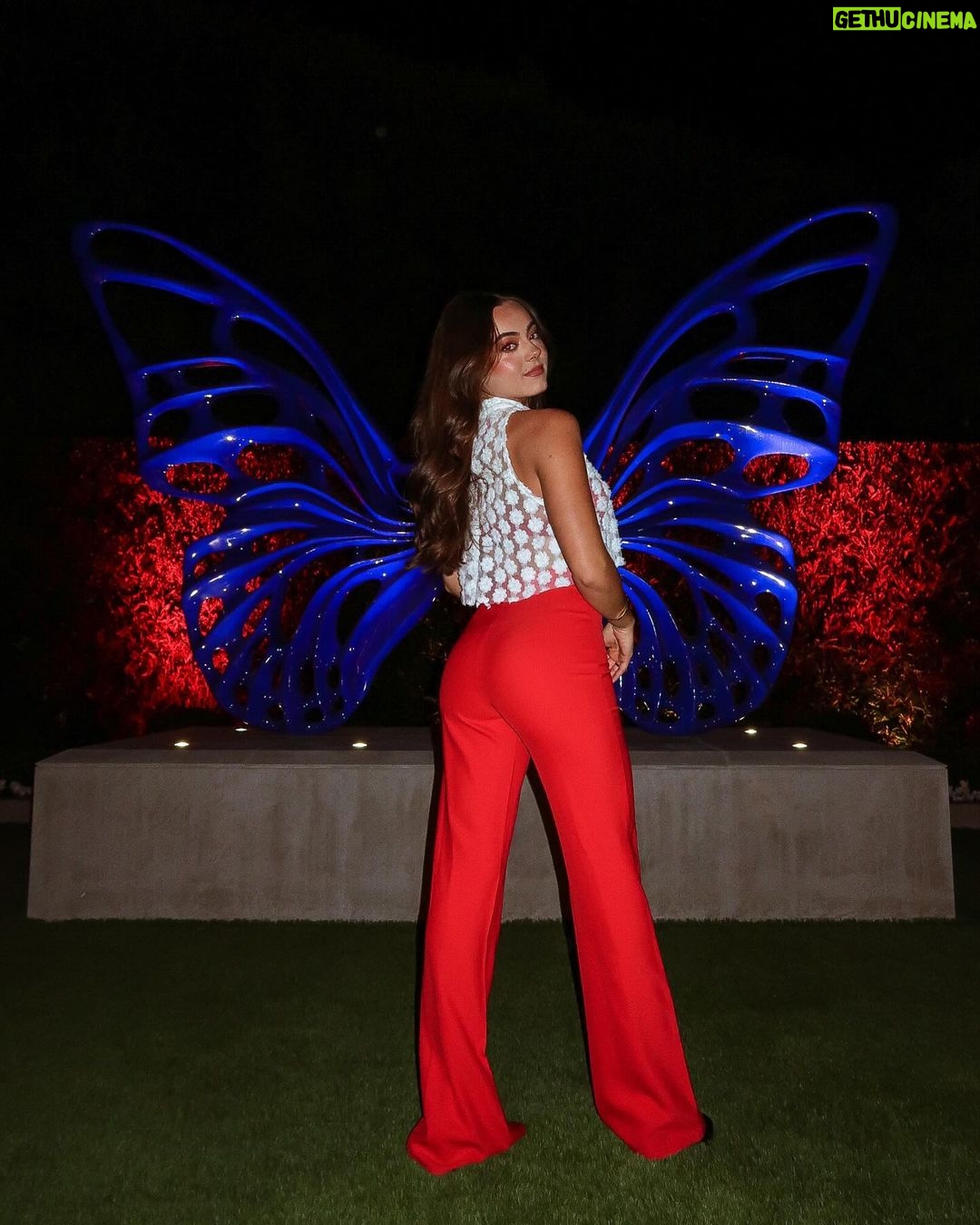 Ava Allan Instagram - hard to catch, that’s the butterfly effect ཐིཋྀ⋆ Beverly Hills, California