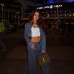Ava Allan Instagram - Lakers made it look too easy last night 💜🏀💛 Crypto.com Arena