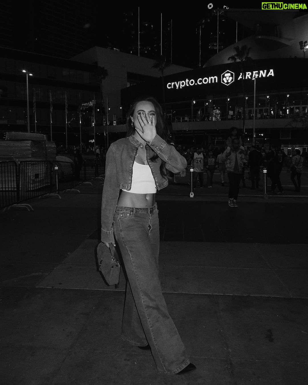 Ava Allan Instagram - Lakers made it look too easy last night 💜🏀💛 Crypto.com Arena