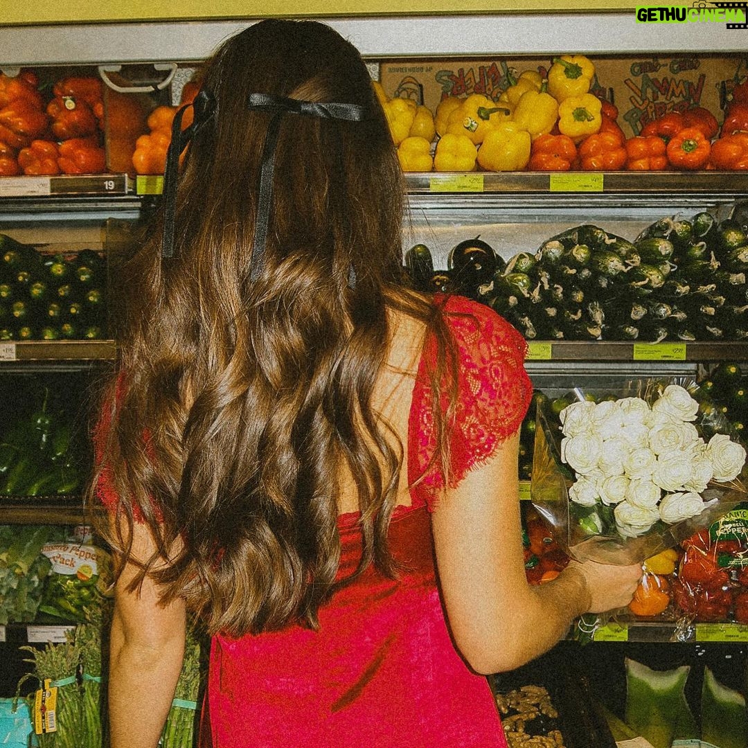 Ava Allan Instagram - Code red in aisle 8 💃🏻 @hellomolly Los Angeles, California