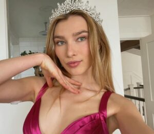Ava August Instagram - She tastes like a box of candy 🍬👑