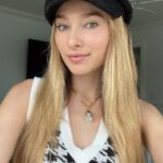 Ava August Instagram – 🎸I’M PERFORMING TONIGHT 🎸