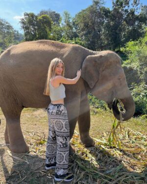 Ava August Instagram - A day I’ll never forget 🐘