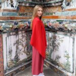 Ava August Instagram - Drop your location in the comments 🇹🇭 Merry Christmas and happy Holidays! Wat Arun Temple, Bangkok