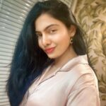 Avani Modi Instagram - Just some random selfies….to brighten up the mood. #sleflove #selfie #live #laugh #love #life #actresslife