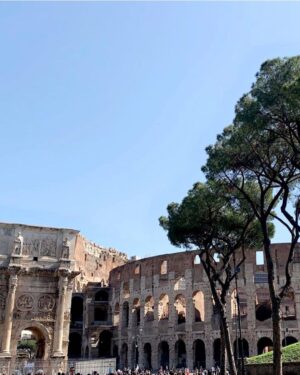 Avi Lake Instagram - Rome!! Wow!! 🤩🤍 #rome #romeitaly
