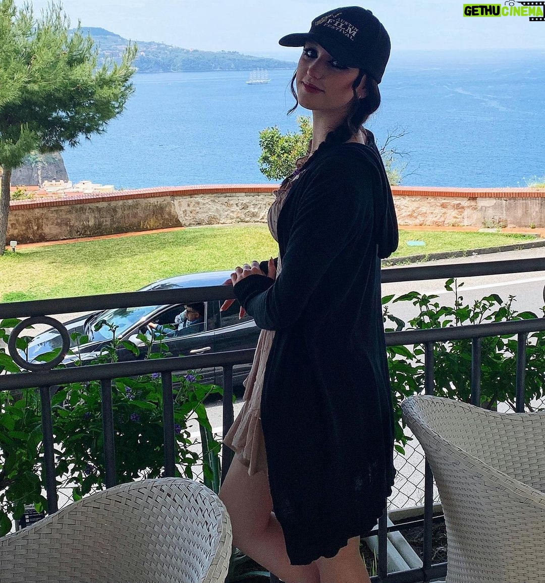 Avi Lake Instagram - Naples, Italy! 🇮🇹🖤 #naplesitaly #naples