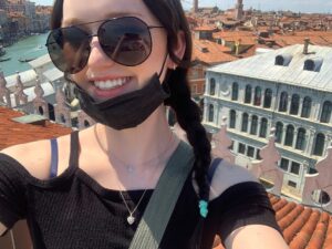Avi Lake Instagram - Hey siri, play “My heart is buried in Venice” by @rickymontgomery !! 🤩💙 #venice #italy