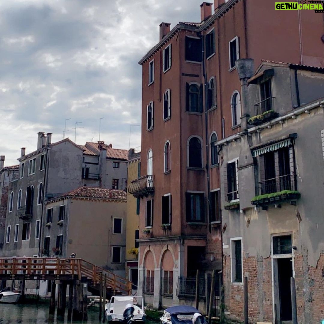 Avi Lake - 3K Likes - Venice pt. 1! What a dream!! :)🤍 #venice #italy