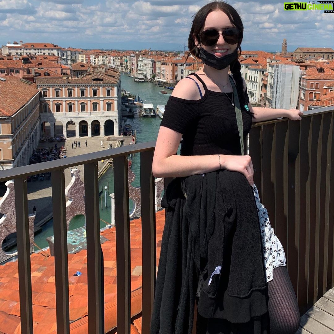 Avi Lake - 3K Likes - Venice pt. 1! What a dream!! :)🤍 #venice #italy