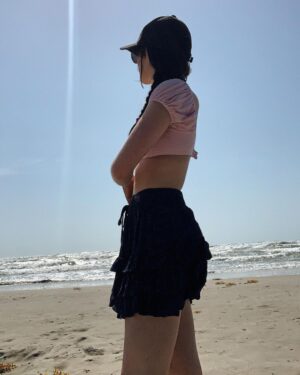 Avi Lake Instagram - #beachday ☀️🏝💓