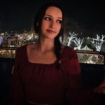 Avi Lake Instagram - 🎡☃️❣️