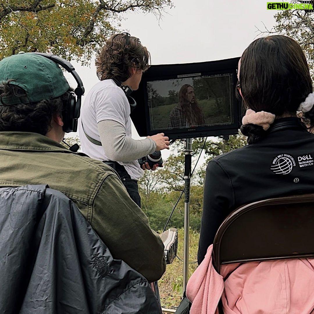 Avi Lake Instagram - I had such an awesome time producing and script supervising this short film “Drop” by @isaac_scego who also killed it as director!! I couldn’t ask for a better film family and can’t wait for the next project! :)🎬