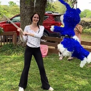 Avi Lake Instagram - You’re never too old to beat a piñata! Happy Easter!!🐰💕🍭 #happyeaster #actionshot