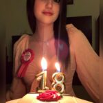 Avi Lake Instagram - 18!! 💕🎂 🎉 #18thbirthday