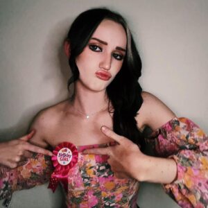 Avi Lake Instagram - 19! 🥳💕