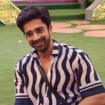 Avinash Sachdev Instagram - There’s no way to Happiness - Hapiness is the way to everything . Look at our #Herono1 paving his path through all that comes his way with that big smile ! 😎❤️ Outfit : @powerlookofficial #AvinashSachdev #AvinashVijaySachdev #AVS #Sachkadev #Avinashinbiggboss #Avinashinbbott #Biggbossott #Avinashkipaltan #lionofthejungle