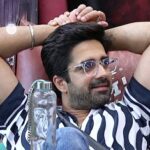 Avinash Sachdev Instagram - There’s no way to Happiness - Hapiness is the way to everything . Look at our #Herono1 paving his path through all that comes his way with that big smile ! 😎❤️ Outfit : @powerlookofficial #AvinashSachdev #AvinashVijaySachdev #AVS #Sachkadev #Avinashinbiggboss #Avinashinbbott #Biggbossott #Avinashkipaltan #lionofthejungle