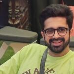 Avinash Sachdev Instagram - Don’t forget to smile today 😇❤️ Keep watching and showering love on our #HeroNo1 only on @officialjiocinema #AvinashSachdev #AvinashVijaySachdev #AVS #Sachkadev #Avinashinbiggboss #Avinashinbbott #Biggbossott #Avinashkipaltan #lionofthejungle