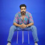 Avinash Sachdev Instagram - Be a timeless classic in a world full of fast moving fashion ✌🏻 Don’t forget to vote for our #Herono1 only on @officialjiocinema 😇 Outfit : @powerlookofficial #AvinashSachdev #AvinashVijaySachdev #AVS #Sachkadev #Avinashinbiggboss #Avinashinbbott #Biggbossott #Avinashkipaltan #lionofthejungle