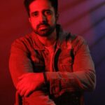 Avinash Sachdev Instagram - ❤️❤️❤️ शब्द और मायने.... Bas kuch aisehi. My love for this song. #avinashvijaysachdev #avs #avinashians #avinash_world #avinaaz #avinashfans #avifandom #avinashfans #nottrending #lyrics #lovethevibe #meaningful #words #aedilhaimushkil #ranbeerkapoor