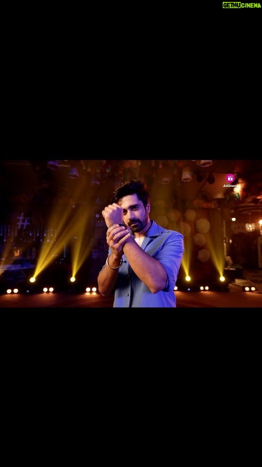 Avinash Sachdev Instagram - Big Boss OTT Finale performance promo 😃😃😃 @falaqnaazz @officialjiocinema