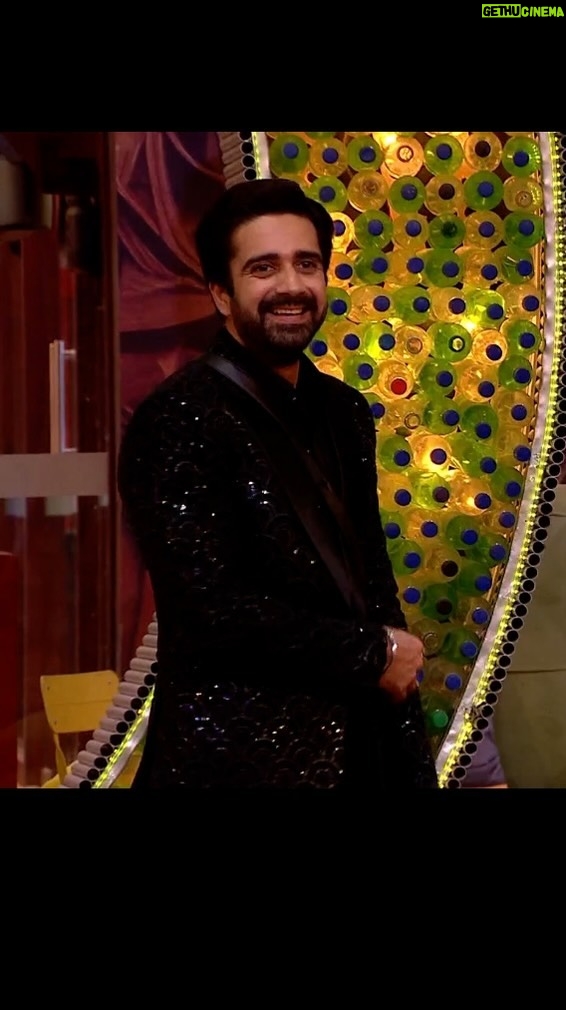 Avinash Sachdev Instagram - Stepping into the #BiggBossOTT house was like stepping into a whirlwind of emotions. The journey has been a rollercoaster, with exhilarating highs and daunting lows. But through it all, I’ve held onto something that’s non-negotiable for me: my integrity. It wasn’t always easy, and there were times when I questioned myself, but I’ve learned that staying true to who I am is the key to shining bright. Every challenge was an opportunity to grow, and I’m leaving this house with a heart full of gratitude and a spirit that’s unbreakable. 🧿❤️ Here’s to embracing the ups and downs, and emerging stronger than ever . This isn’t a goodbye but a start to something new. Picture abhi baaki hai mere dost. ⭐️😘 ~Signing off your #Herono1 Edit by : @ashmaneditors #MyBBOTTJourney #RiseWithIntegrity #AvinashSachdev #AvinashVijaySachdev #AVS #Sachkadev #Avinashinbiggboss #Avinashinbbott #Biggbossott #Avinashkipaltan #lionofthejungle