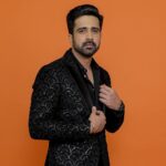 Avinash Sachdev Instagram - Dressed to impress, our #Herono1 in black suit redefine 'swag' ! Ready to steal hearts and the spotlight 🖤🎬 Styled by @tiara_gal @akansha.27 Outfit by @mehboobsons Shoes @warewood_shoemakers Assisted by @whatmanaaadoes Make up and hair @manishmakeupartist #AvinashSachdev #AvinashVijaySachdev #AVS #Sachkadev #Avinashinbiggboss #Avinashinbbott #Biggbossott #Avinashkipaltan #lionofthejungle