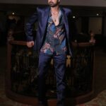 Avinash Sachdev Instagram - Gratitude ❤️ Strength 🖤 Awareness 🤎 Clarity🤍 Thats all i have for life. #rabrakha🙏🙏🙏 Styled by @sitybymahakhirani Shirt by @addysformen Blazer set by @mint.sew 📸 @portraitdeewana