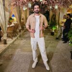 Avinash Sachdev Instagram - Being calm is a super power 🌟 📸 @sparsh.photography #birthdaycelebration #birthdaymonth #goodvibesonly #grateful #shukr #sabr #lovethevibe #loveyourself #lifeisbeautiful