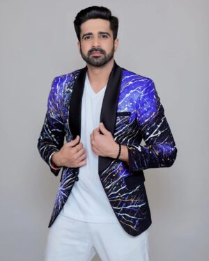 Avinash Sachdev Instagram - Leaving my Chatees behind in style!😎😆

Styled by @akansha.27 @tiara_gal 
Assisted by @whatmanaaadoes 
#avinashvijaysachdev #avs #avinashians #avinashfans #fashion #photoshoot #jacketstyle #lovemyjob #loveyourself
