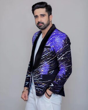 Avinash Sachdev Instagram - Leaving my Chatees behind in style!😎😆

Styled by @akansha.27 @tiara_gal 
Assisted by @whatmanaaadoes 
#avinashvijaysachdev #avs #avinashians #avinashfans #fashion #photoshoot #jacketstyle #lovemyjob #loveyourself