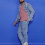 Avinash Sachdev Instagram - Tera dhyaan kidhar hai ? Humara Hero Idhar hai 😎❤️ Making a statement, one stylish outfit at a time 💜❤️ #AvinashSachdev #AvinashVijaySachdev #AVS #Sachkadev #Avinashinbiggboss #Avinashinbbott #Biggbossott #Avinashkipaltan #lionofthejungle