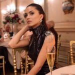 Ayşegül Çınar Instagram - Yine birseyler düsünüyorum.. 😅💫 #relaxyourselfgirlpleasesettledown