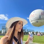 Ayşegül Çınar Instagram - Sabah eriyip aksam donmak 🫠 Paris