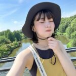 Ayuri Yoshinaga Instagram - 🌱‬🌿🍃 黄色ワンピース映えるね🐤 onepiece:stylemixer #自然 #森 #アウトドア #ワンピース #오오티디