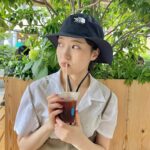 Ayuri Yoshinaga Instagram - アイスコーヒー美味しく思えるようになって大人になったなってちょっと嬉しいけど、どこか寂しくもあるよね…🫥 みんなは飲み物何が好き？🫶 あと、オススメのコーヒー教えてくれたら嬉しいな☕️🍼🫶