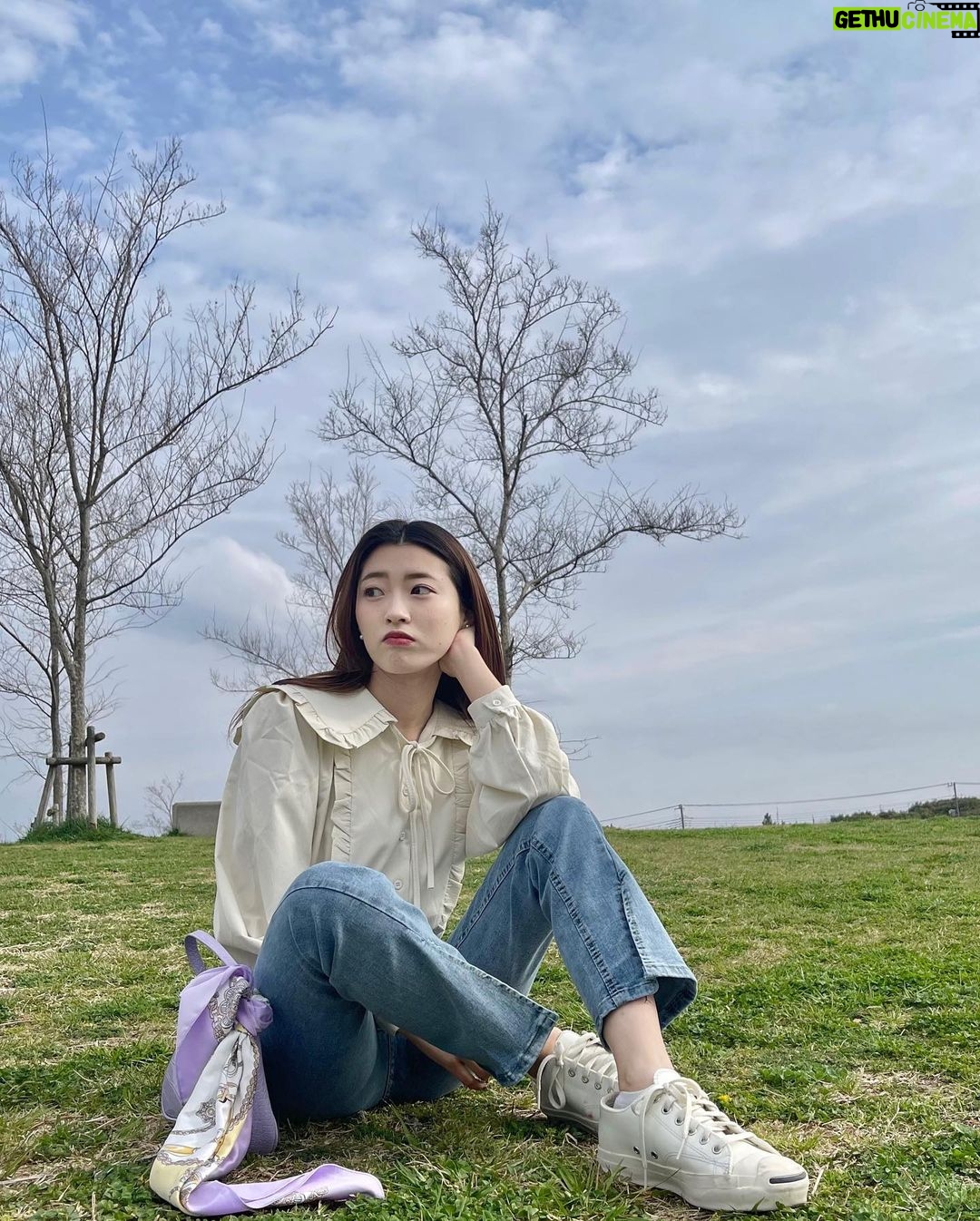 Ayuri Yoshinaga - 6.7K Likes - テーマ
"歌番組の収録に向かう際、記者達に撮られるkpopアイドルの私服"
細すぎて伝わらないかな、、
ブラウスもデニムも
@eclat_selectshop97
だよ🤫
気分は韓ドラのヒロイン♪
気分だけね、、、🥲
#오오티디