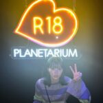 Ayuri Yoshinaga Instagram - クリスマスっぽいことといえば ちょっと前にMちゃんと大人のプラネタリウム観てきたよ😌しっかりアダルティだったよ😌 ちょっと気まずかったよ😌 #大人のプラネタリウム #クリスマス #christmas #merrychristmas
