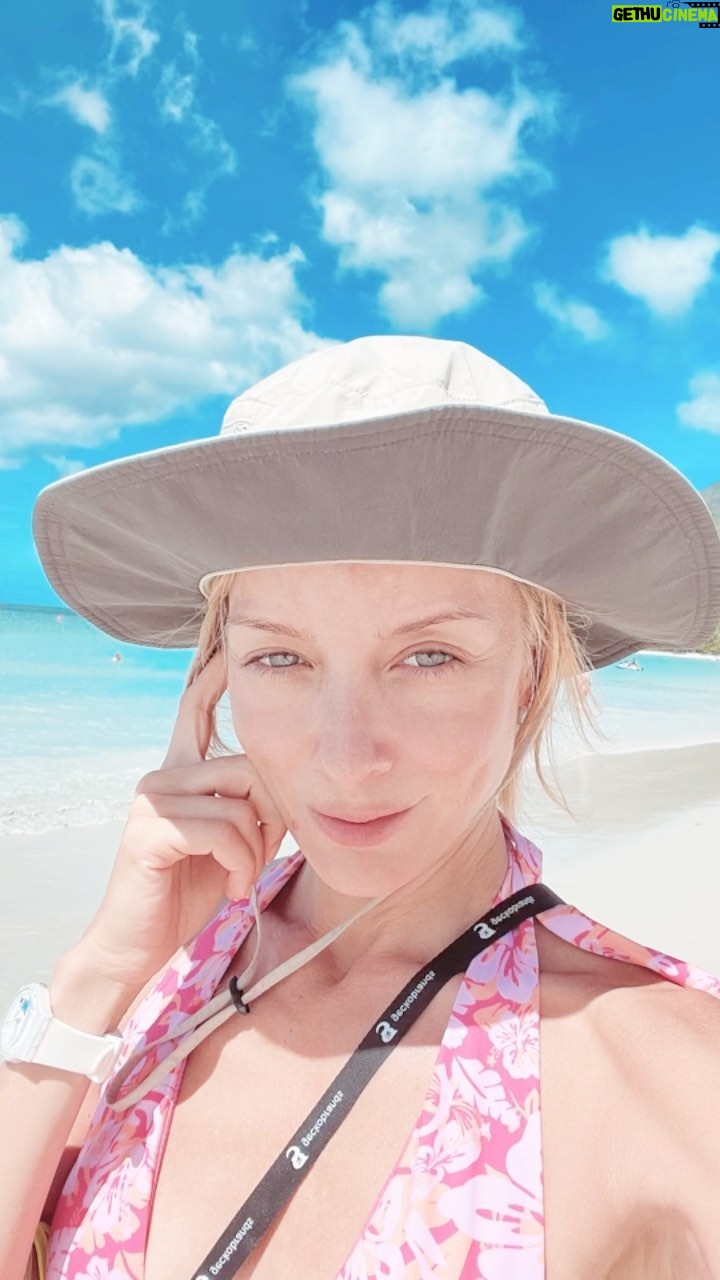 Bade Işcil Instagram - The Seychelles Islands