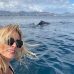 Bade Işcil Instagram – Kaptanımla dalışa giderken Balina ve yavrusu da bize eşlik etti 🧿🙏🏻 Mauritius