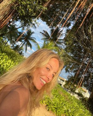 Bade Işcil Instagram - 🇲🇺 🌊 ☀️ 🐠 🐳 🌴🌺🥥🍍💙