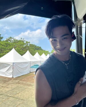 Baekho Instagram - 🌤️
