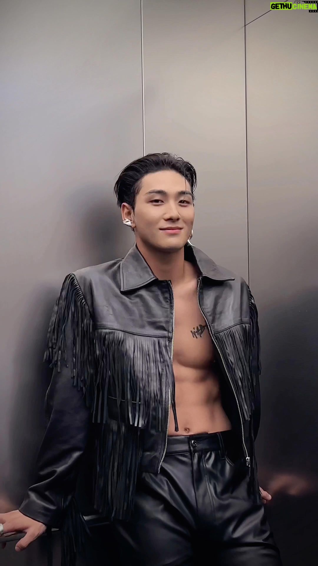 Most liked Instagram photo of Baekho