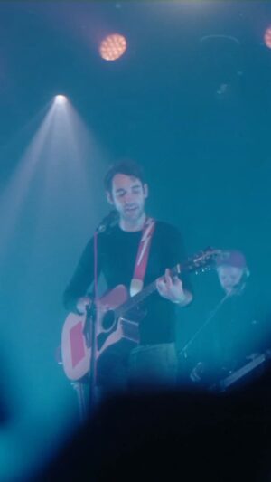 Banners Instagram - Thank you to everyone who came out and sang along at these shows ❤️ I can’t wait to hit the road for the UK tour in February and do it again